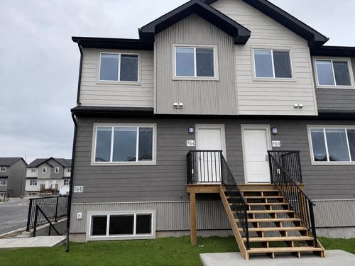 4-916 40 Avenue N, Lethbridge, AB, T1H7G9 | Card Image