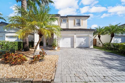 3641 Ne 4th St, Homestead, FL, 33033-7115 | Card Image
