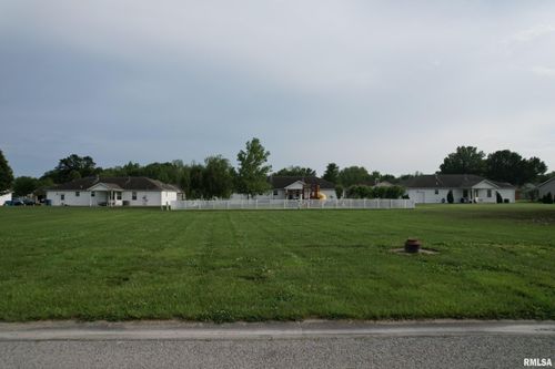129 Creekview Dr, Damiansville, IL, 62215-1362 | Card Image