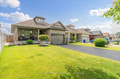 2 Cherry Blossom Lane, Saint Thomas, ON, N5R0B3 | Card Image