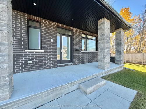 1000 Eider St, Manotick, ON, K4M0P5 | Card Image
