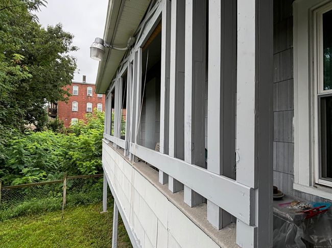 151 Union St, Home with 8 bedrooms, 3 bathrooms and 3 parking in Willimantic CT | Image 12
