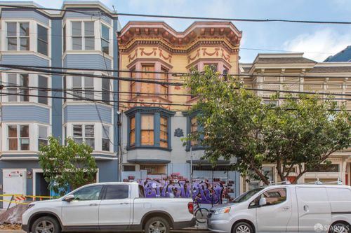 3017 20th St, San Francisco, CA, 94110-2712 | Card Image