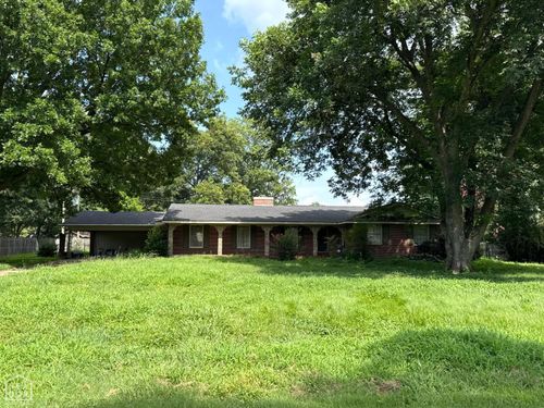 123 East Dr, Osceola, AR, 72370-2335 | Card Image