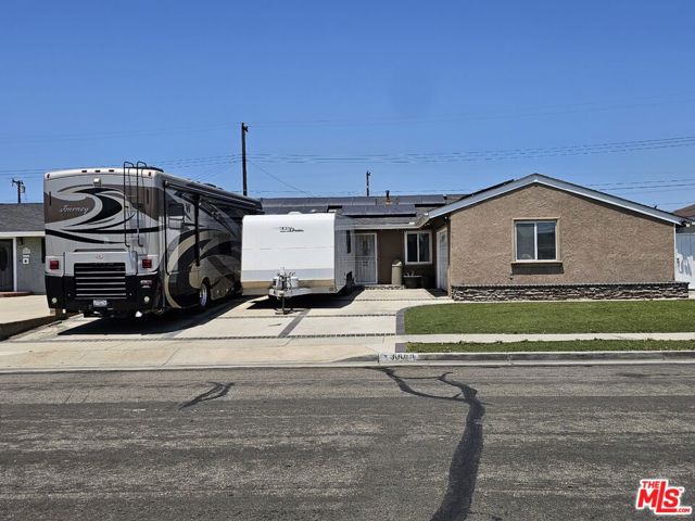 Matese Dr, Henderson, NV 89052