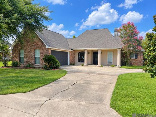 6397 Pelican Crossing Dr, Gonzales, LA, 70737-8525 | Card Image