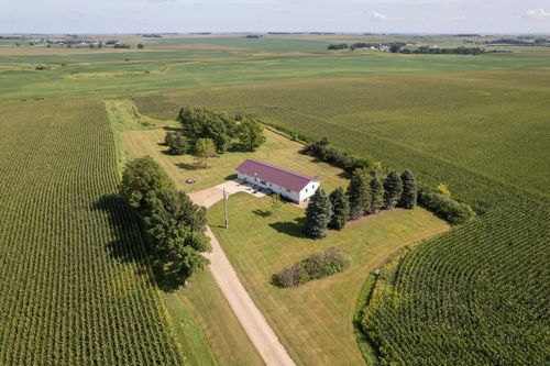 1322 County Road 4, Russell, MN, 56169-3002 | Card Image