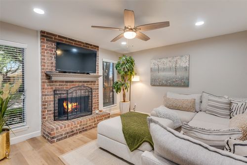 apt-d1-1801 W Spring Creek Pkwy, Plano, TX, 75023-4236 | Card Image