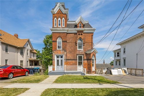 39 Genesee St, Geneva, NY, 14456-1785 | Card Image