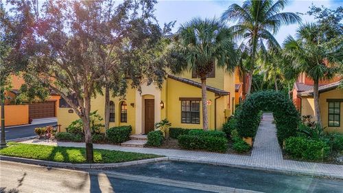 10604-9085 Chula Vista St, NAPLES, FL, 34113 | Card Image