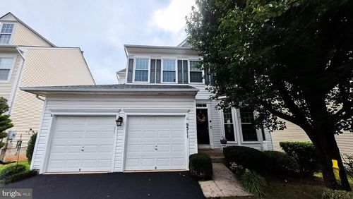 9311 Cougar Ct, Manassas Park, VA, 20111-3062 | Card Image