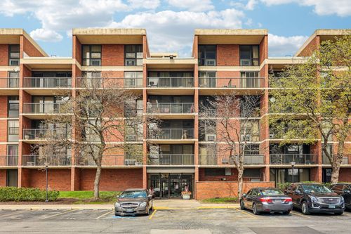 apt-105-2941 S Michigan Ave, Chicago, IL, 60616-3256 | Card Image