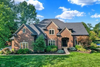 8914 Bay Breeze Lane, House other with 5 bedrooms, 4 bathrooms and null parking in Indianapolis IN | Image 1