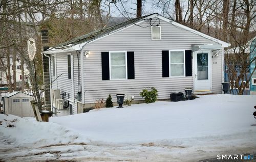 230 E Wakefield Blvd, Winsted, CT, 06098-2921 | Card Image