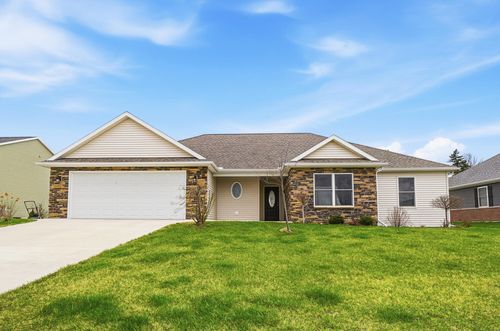109 Bluegrass Rd, Wapakoneta, OH, 45895-9544 | Card Image