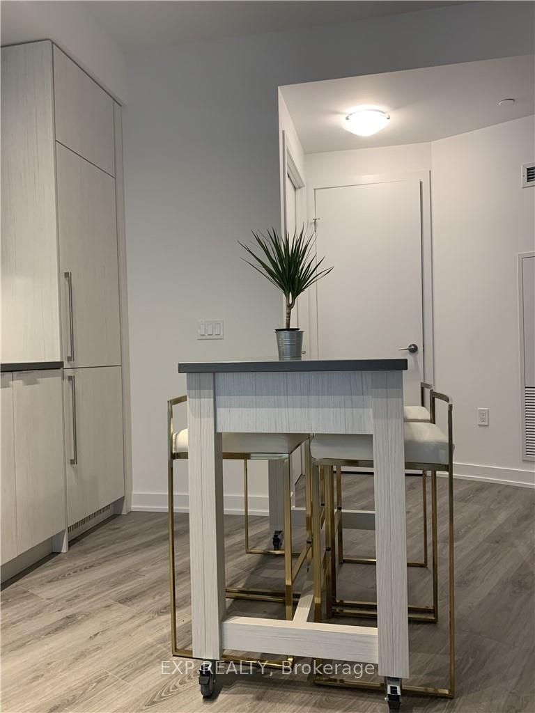 Residential in Toronto C01 5