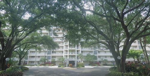 402-3520 Oaks Way, Pompano Beach, FL, 33069-5379 | Card Image