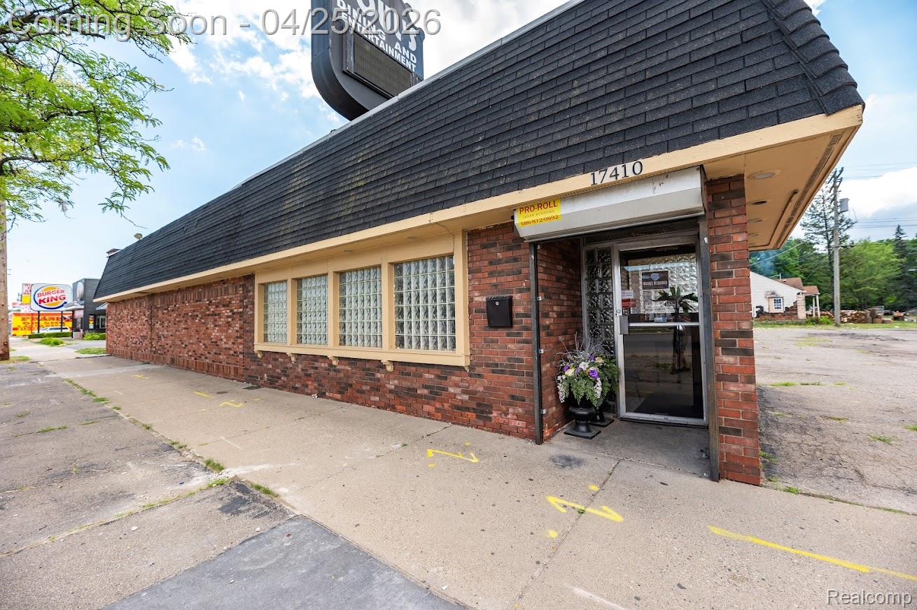 17420 E Warren Ave, Detroit, MI 48224