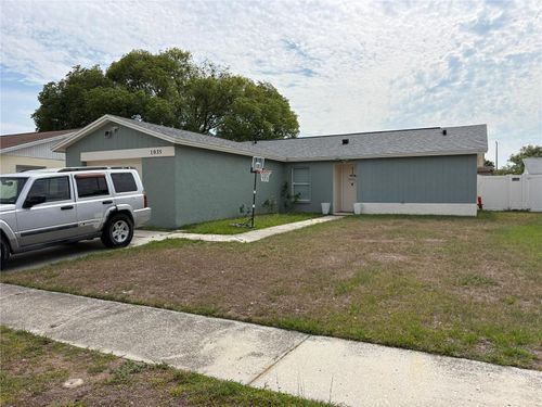 1035 Pine Ridge Circle, Brandon, FL, 33511 | Card Image