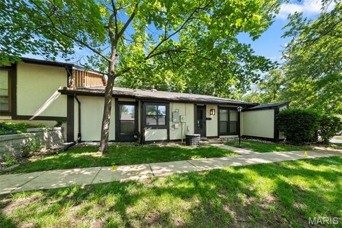 11151 Whispering Oaks Drive, St Louis, MO, 63136 | Card Image