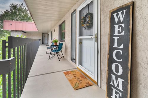 174 S Coeur Dalene St, Spokane, WA, 99201-6481 | Card Image