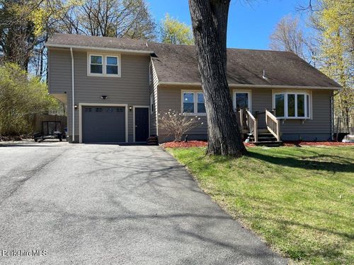 249 Hancock Rd, Pittsfield, MA, 01201-2233 | Card Image