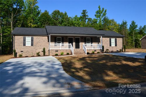 3793 Lee Moore Rd, Maiden, NC, 28650-9226 | Card Image