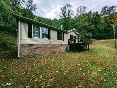 341 Skeetrock Road, House other with 3 bedrooms, 2 bathrooms and null parking in Clintwood VA | Image 2