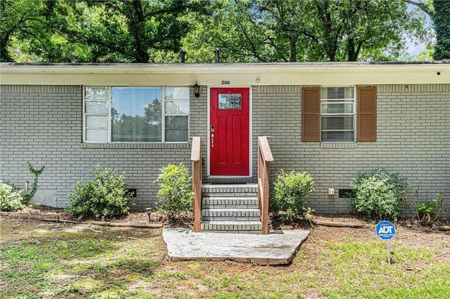 200 Robin Hood Ln, House other with 3 bedrooms, 2 bathrooms and 3 parking in Hampton GA | Image 4
