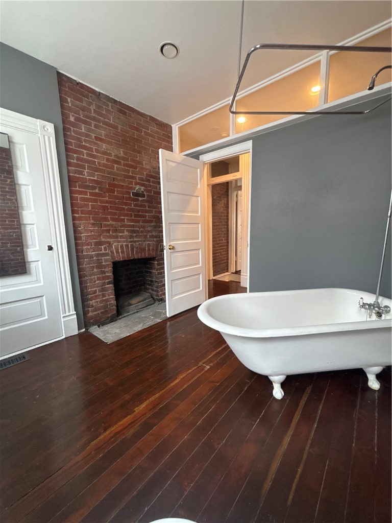 Residential Lease in Lawrenceville