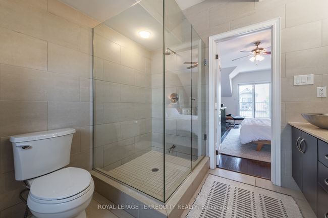 8 - 245 Van Dusen Blvd, House attached with 3 bedrooms, 3 bathrooms and null parking in Etobicoke ON | Image 24