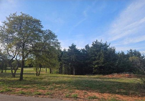 1922 W Cross Creek Lane, Stillwater, OK, 74074 | Card Image
