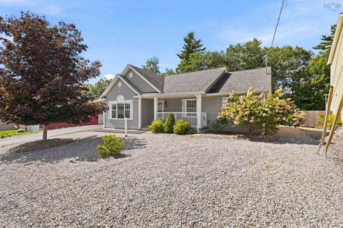 31 Acorn Drive, Bridgewater, NS, B4V8Z3 | Card Image