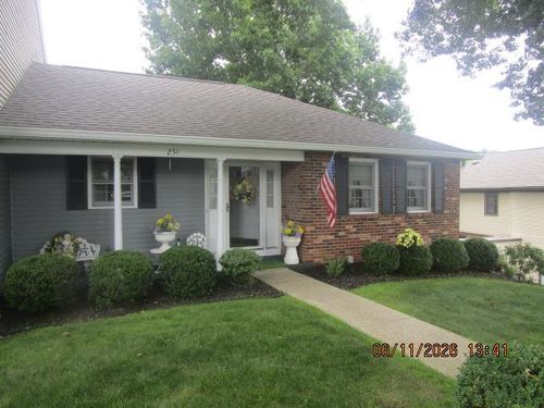 251 Constitution Dr, Chillicothe, OH, 45601-2120 | Card Image