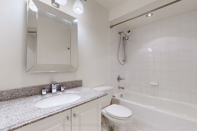 132 John St, House attached with 3 bedrooms, 4 bathrooms and null parking in Oakville ON | Image 25