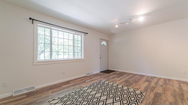 Living Room | Image 5