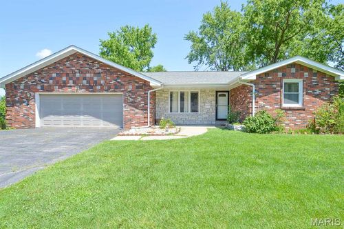 2521 Roney Dr, Granite City, IL, 62040-2953 | Card Image