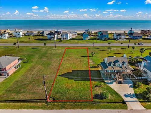 18703 Shaman Dr, Galveston, TX, 77554-1409 | Card Image