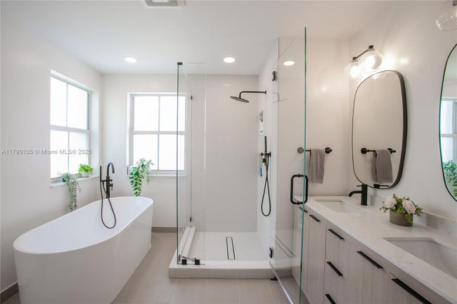 5067 Sw 162 Nd Ave, House other with 4 bedrooms, 3 bathrooms and null parking in Miramar FL | Image 17