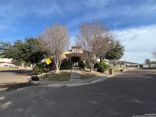 331 Saint Julien, Laredo, TX, 78041 | Card Image