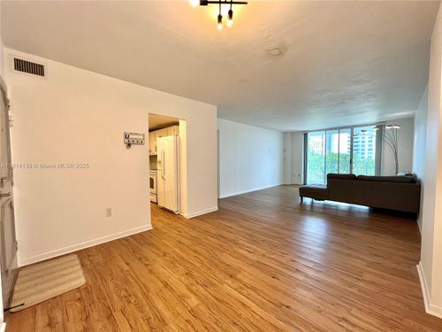 apt-414e-2851 Ne 183rd St, Aventura, FL, 33160-2137 | Card Image