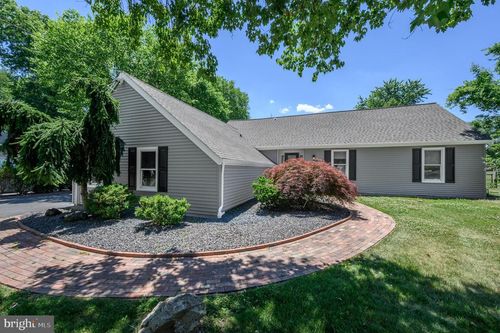 111 Corrine Dr, Pennington, NJ, 08534-3502 | Card Image