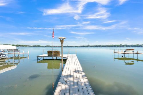610 7th St, Spirit Lake, IA, 51360-1408 | Card Image