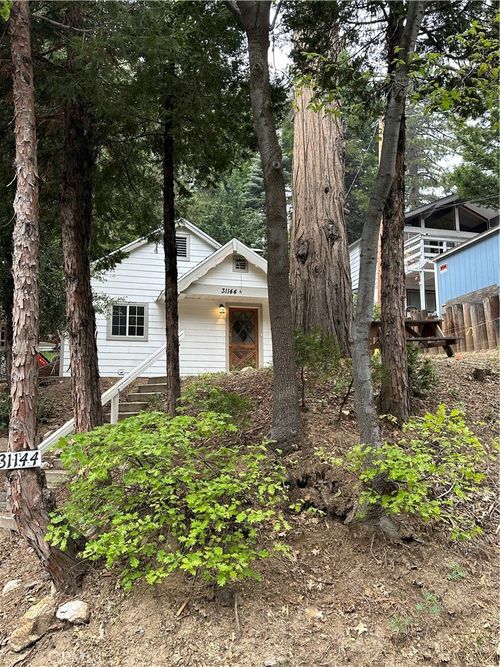 31144 All View Dr, Running Springs, CA, 92382-7411 | Card Image