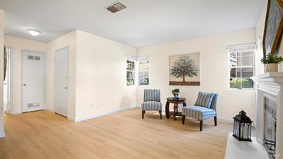 133 - N Texas Street, Condo with 2 bedrooms, 1 bathrooms and null parking in Fairfield CA | Image 3