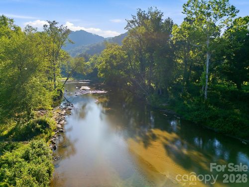 5373 Green River Cove Rd, Saluda, NC, 28773-8509 | Card Image