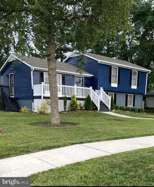 650 Chicago Ave, Egg Harbor City, NJ, 08215-2110 | Card Image