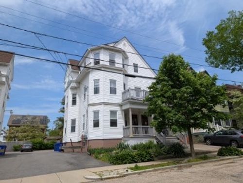 2-228 Pleasant St, Providence, RI, 02906-1628 | Card Image