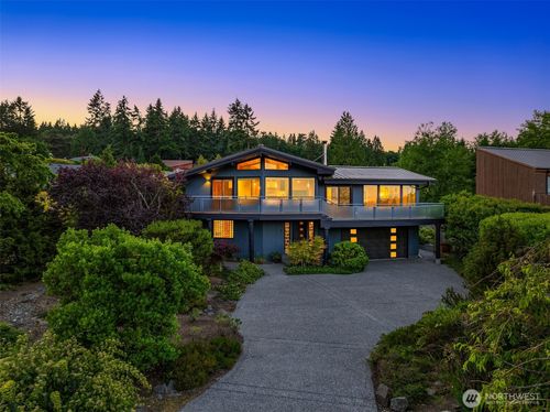 9882 Manitou Beach Dr Ne, Bainbridge Island, WA, 98110-3363 | Card Image