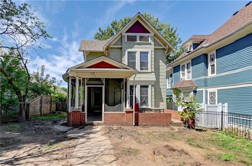 1032 5th Ave, Leavenworth, KS, 66048-3211 | Card Image